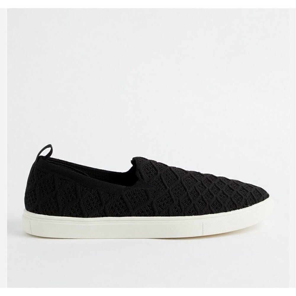 Torrid Stretch Knit Slip-On Sneaker Black Women’s 10.5WW Stretch Textured Flats
